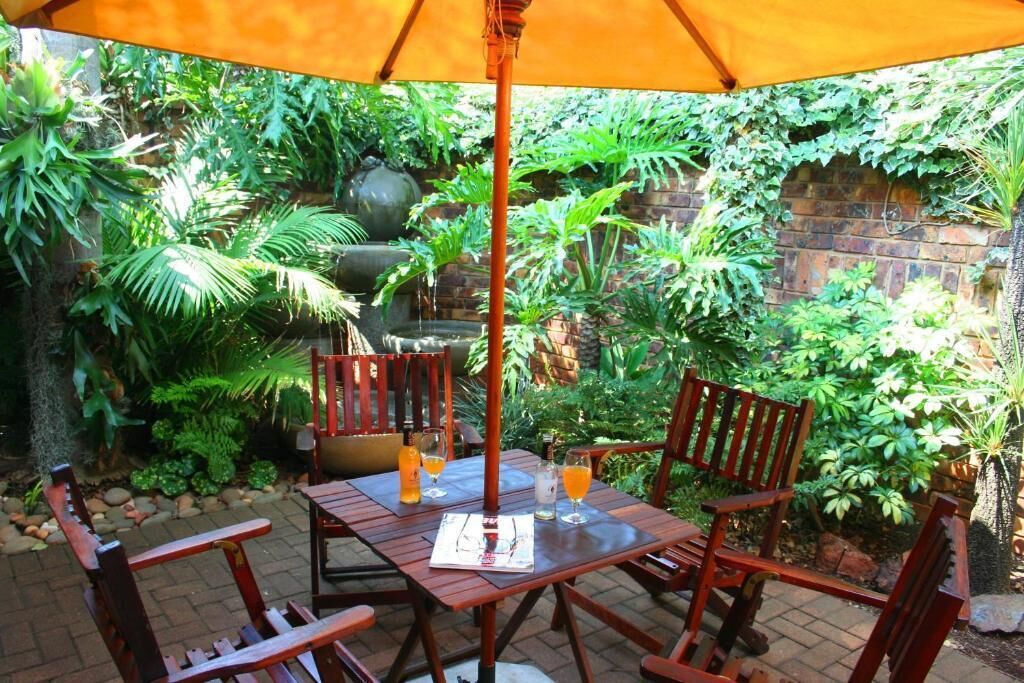 Junior Apartment, Patio, Garden View | Outdoor dining