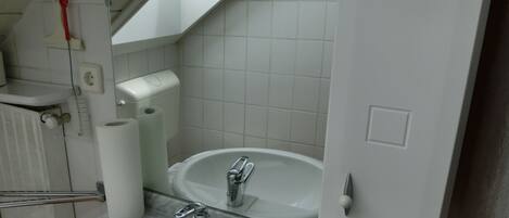 Handtücher, Toilettenpapier