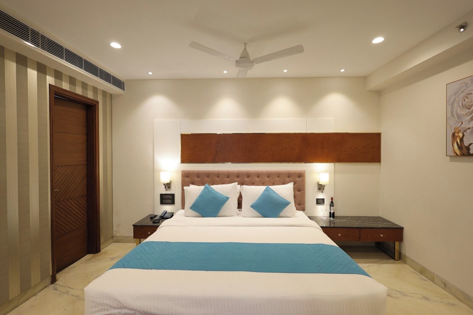 Club Room | Free WiFi