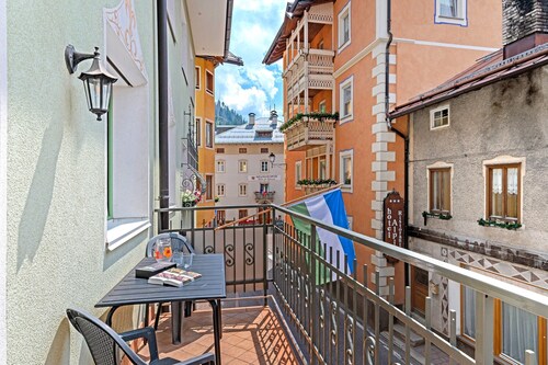 Boé 1 Apartment in the Dolomites Surrounded by Mountains