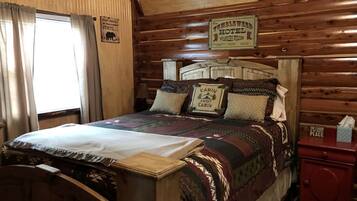1 bedroom, bed sheets