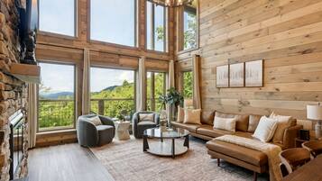 Televisión, chimenea, mesa de ping pong