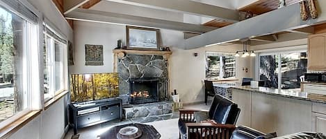 TV, fireplace