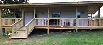 Comfortable Cabin Rental on a Winery for a Romantic Getaway in Oklahoma