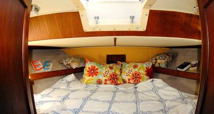 Unique Yacht Rental in a Peaceful Setting on Damariscotta River, Maine