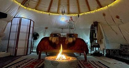 Luxury Glamping Tipi Retreat Near Rogue River, Oregon