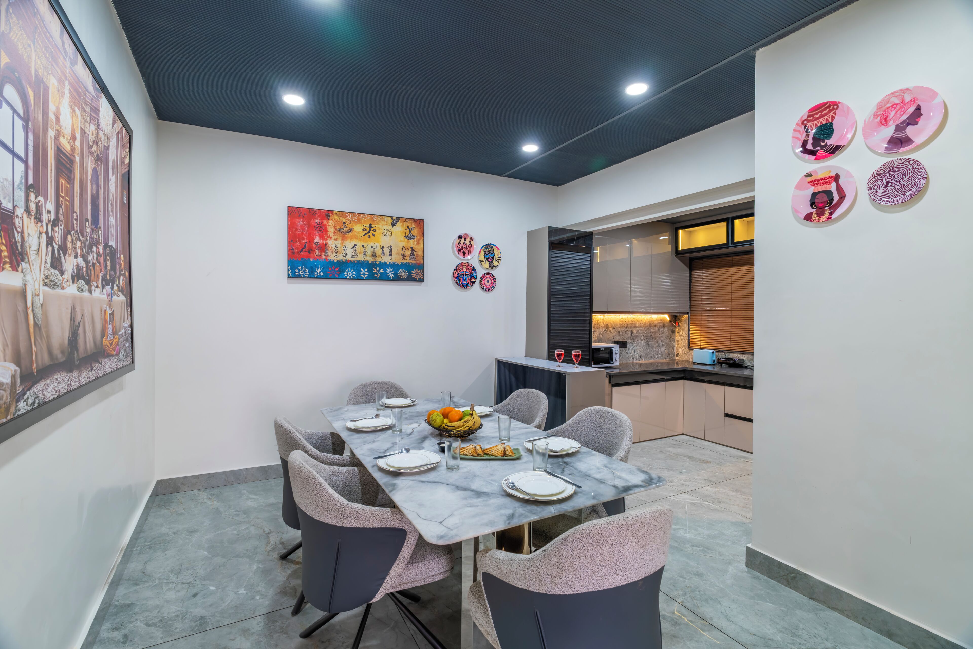 Studio Suite | In-room dining