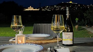 Outdoor dining - Vrbo Property (Santa Maria degli Angeli)
