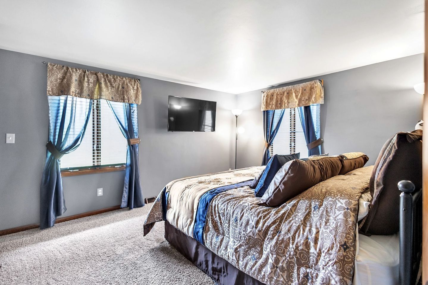 3 Schlafzimmer, Bügeleisen/Bügelbrett, WLAN, Bettwäsche