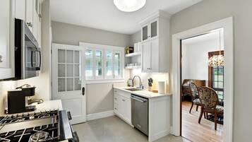 Fridge, microwave, oven, dishwasher