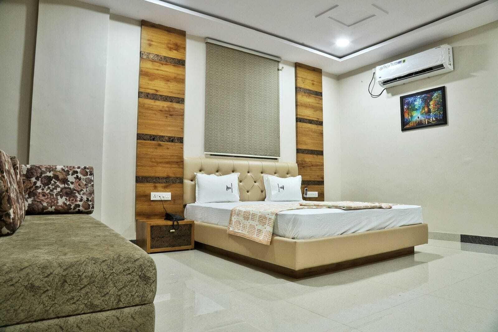 Double or Twin Room | Free WiFi