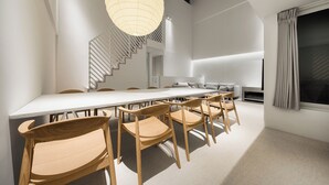 Leilighet | Spiseområde på rommet