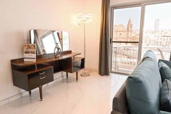 Family Apartment, 3 Bedrooms, 2 Bathrooms (Yacht Marina View - Modern 3 bdrs) | Interior