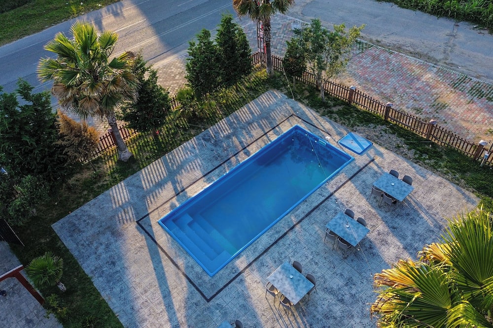 Dolanit Hotels Lalez