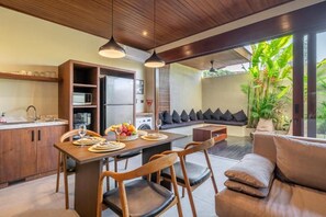 Deluxe-Villa, 2 Schlafzimmer, eigener Pool | Innenbereich