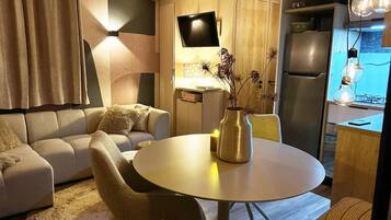 Chalet | Dining