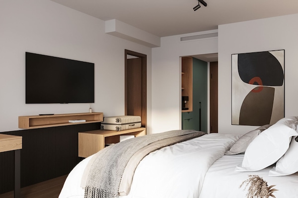 Phòng 4 dành cho gia đình | Minibar, két bảo mật tại phòng, bàn, phòng cách âm