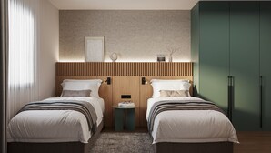 Family Quadruple Room | Minibar, in-room safe, desk, soundproofing - Tailormade Hotel MEDIAN Niš (Niš)