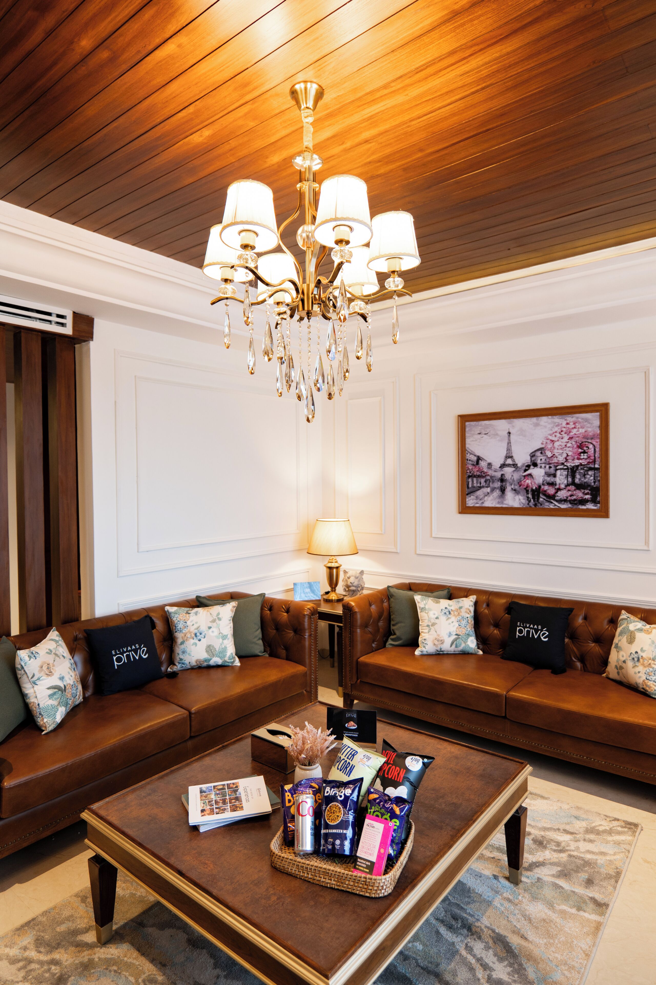 Classic Apartment | Living area