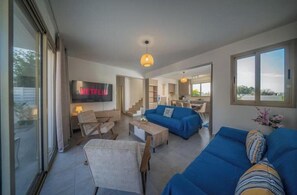 Living area - Azure Villa Andrea (Paralimni)