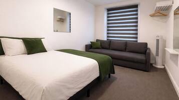 6 bedrooms, free WiFi, bed sheets