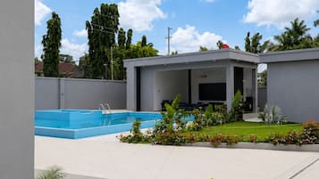 Außenpool