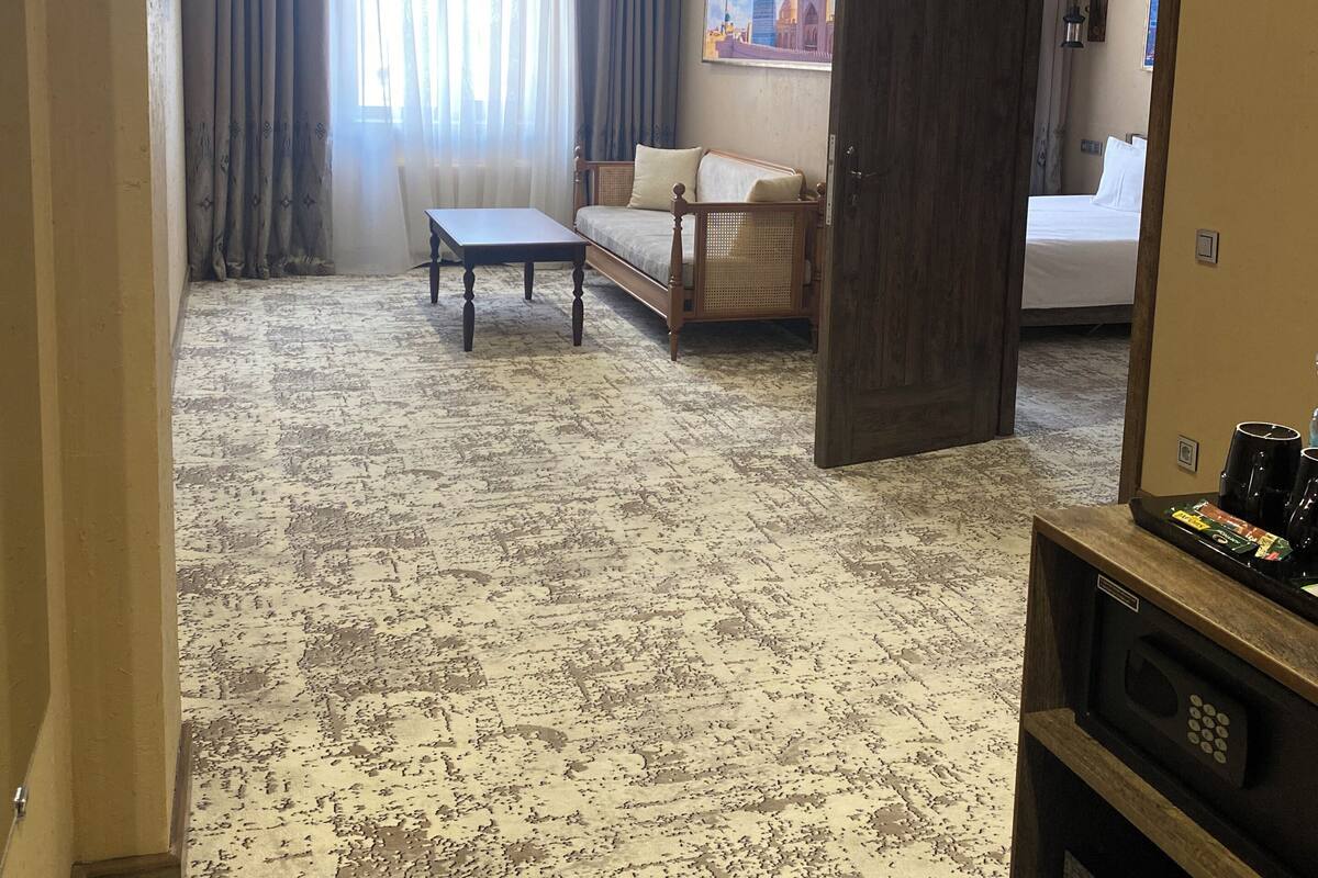 WiFi (free), bed sheets