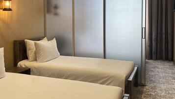 Free WiFi, bed sheets