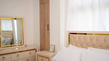 Room, 3 Bedrooms, Patio | 3 bedrooms