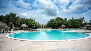 Villa, 3 chambres, patio | Piscine