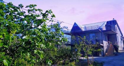 Peaceful 3-bedroom house in Batumi perfect for relaxing getaways