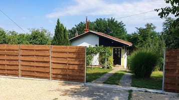 Ferienhaus, 1 Schlafzimmer, Raucher, Kamin | Unterkunftsgelände