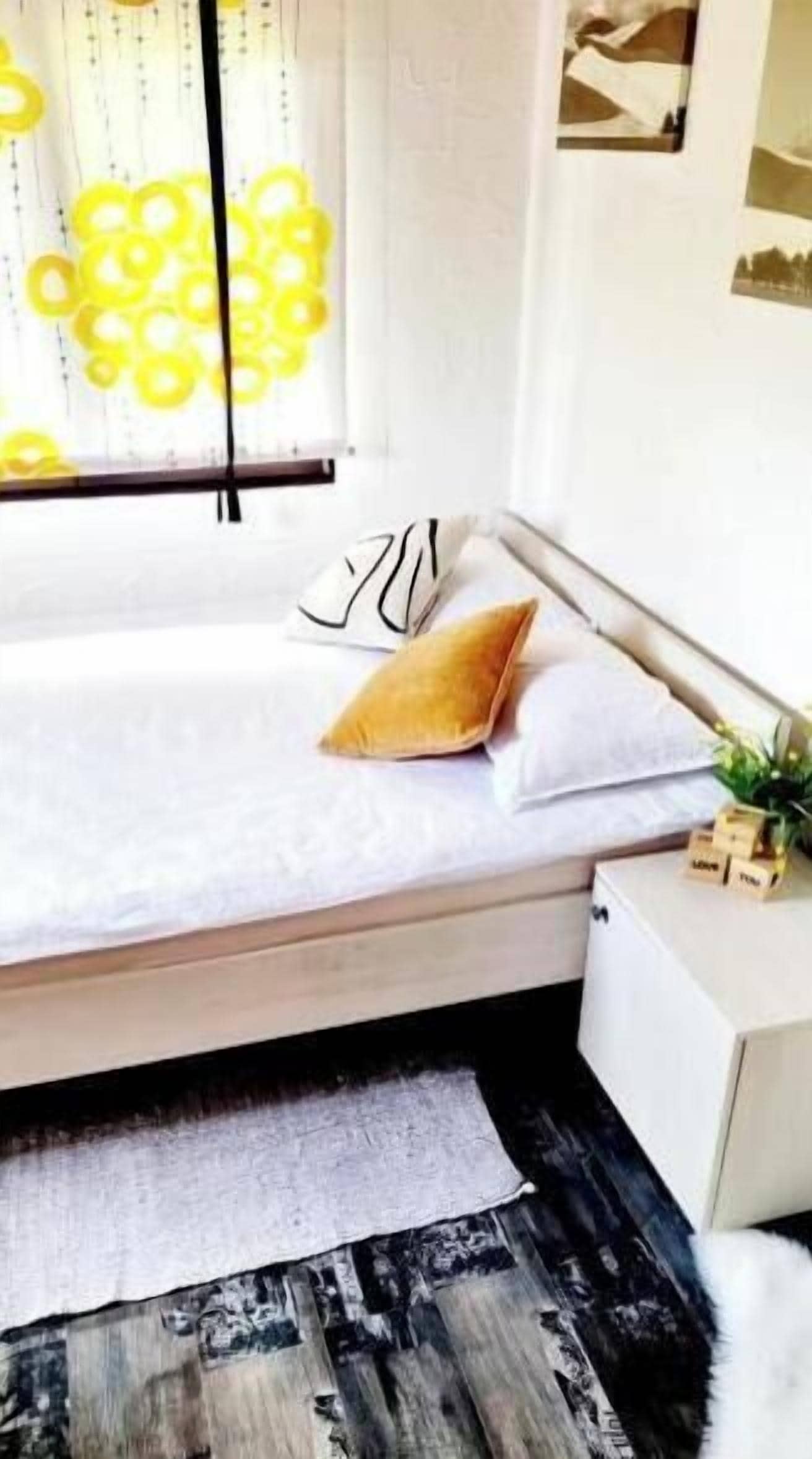 House, 1 Bedroom, Smoking, Fireplace | 3 bedrooms