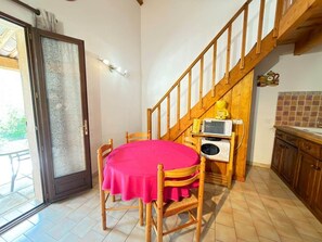 Interior - Spacious, cozy studio with a loft in the Verdon! (Castellane)