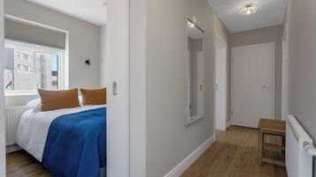 Apartment, 2 Bedrooms | Free WiFi