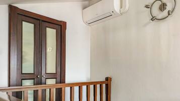 Duplex | Interior