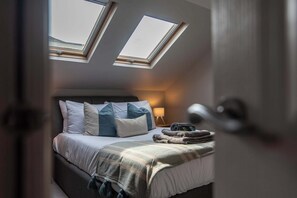 Desk, iron/ironing board, WiFi, bed sheets - Central, Secure Parking and High-end (Nottingham)