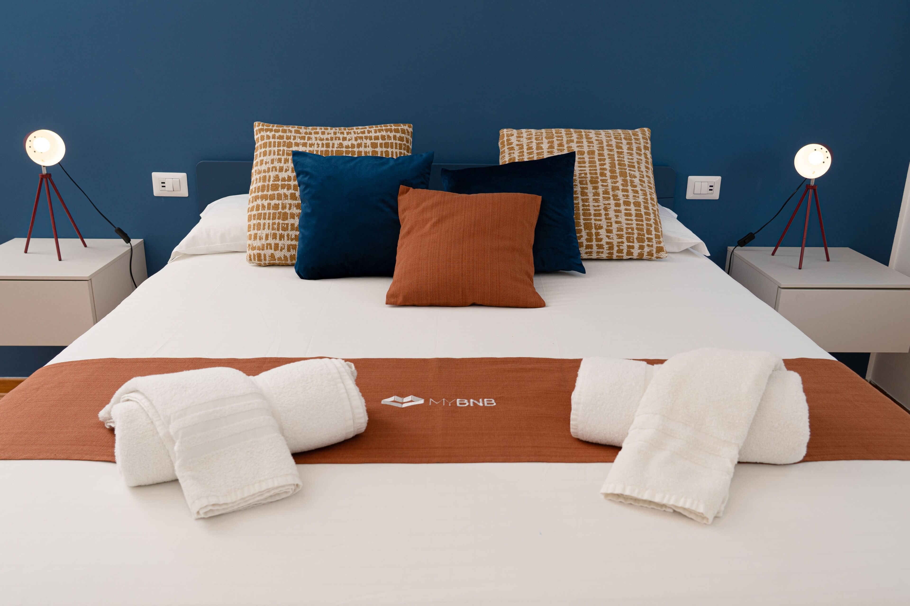 Apartment (2 Bedrooms) | 2 bedrooms, iron/ironing board, bed sheets