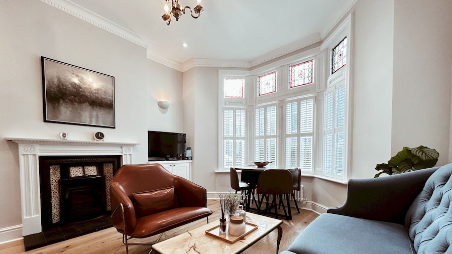 The Pontcanna Sapphire 2-bed Haven