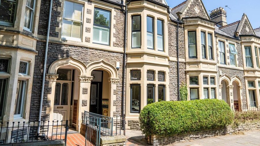 The Pontcanna Sapphire 2-bed Haven