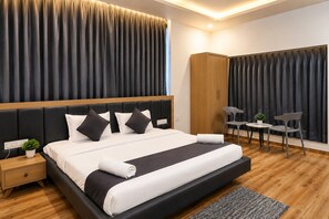 Superior Suite, Balcony, Mountain View - The Sham Farm & Resort (Junagadh)