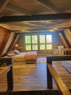 Room - Fort Rondaxe in Old Forge. A perfect home base for your Adirondack adventures! (Old Forge)