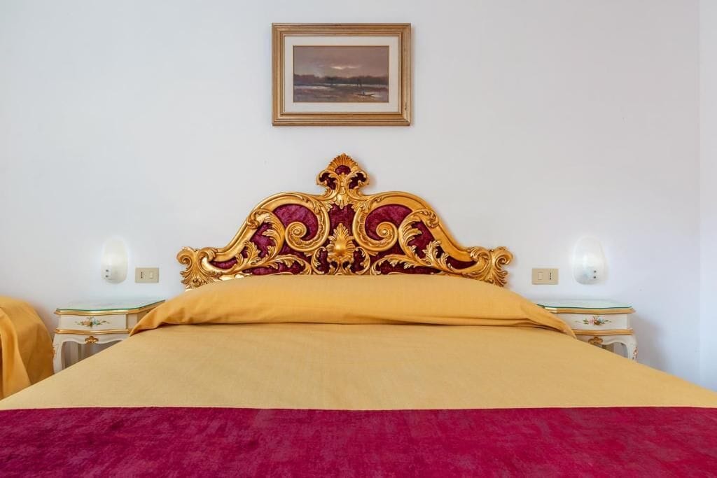 Classic Triple Room, City View