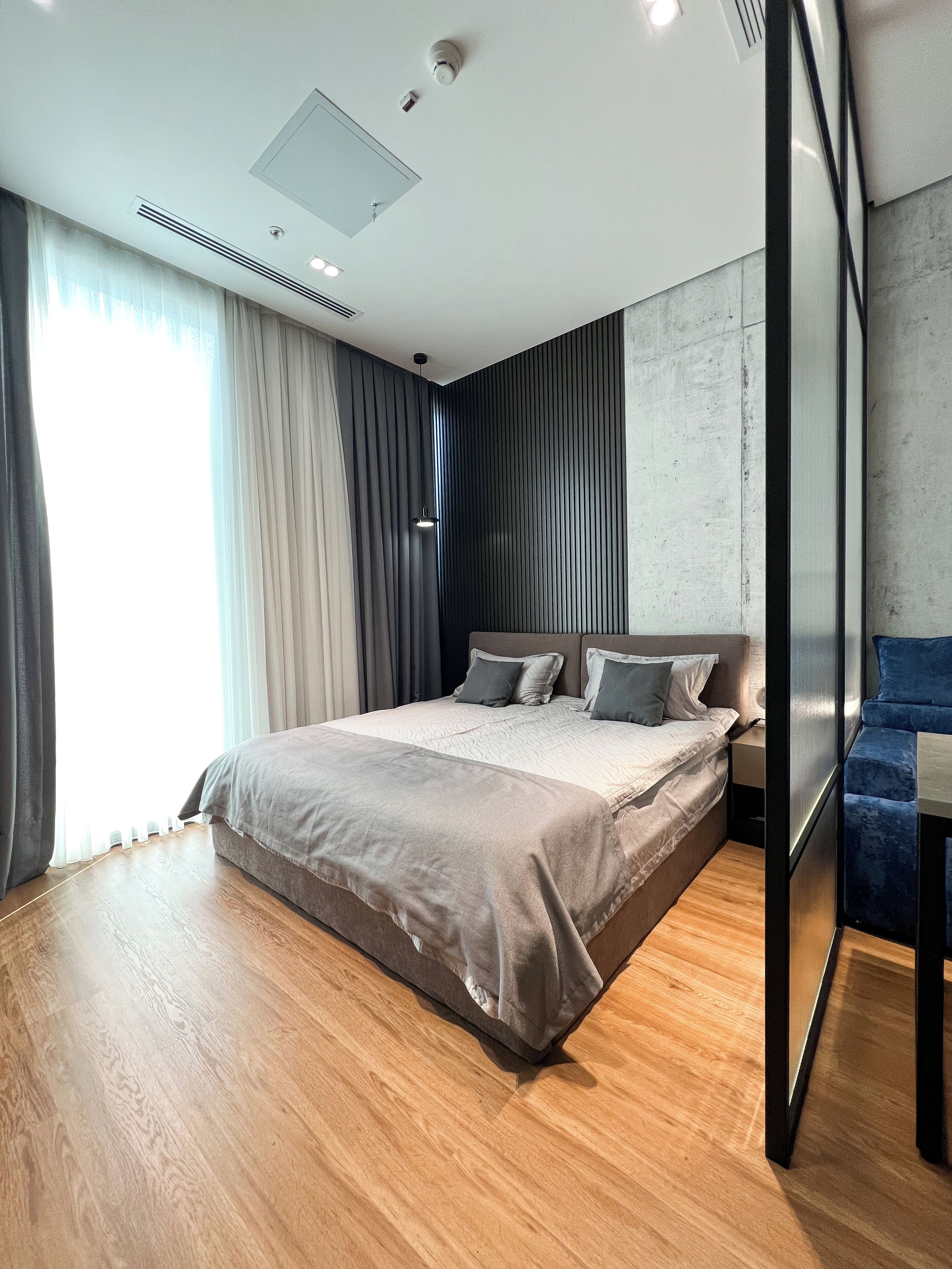 Luxury-Apartment, Stadtblick | Schallisolierte Zimmer, Bügeleisen/Bügelbrett, kostenloses WLAN