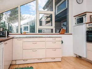 House | Interior - 4 Person Holiday Home in Farvang (Farvang)