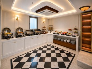 Tägliches inbegriffenes Frühstücksbuffet