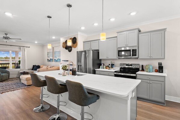 Private kitchen - Stay where Serenity Meets Luxury (Panama City Beach)