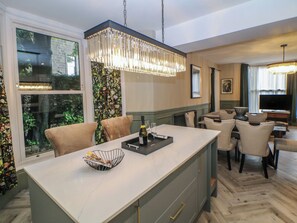 Dining - The Devonshire Suite (Buxton)