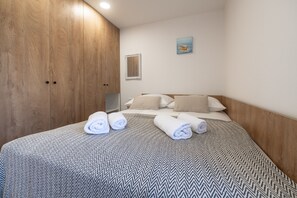 2 Schlafzimmer, Bügeleisen/Bügelbrett, kostenloses WLAN, Bettwäsche