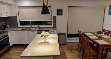 Clean and Cosy Family Home in Charlemont | Near Surf Coast and Near Geelong